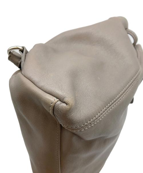 LONGCHAMP（ロンシャン）LONGCHAMP (ロンシャン) ル・プリアージュ キュイールレザーリュック ベージュの古着・服飾アイテム