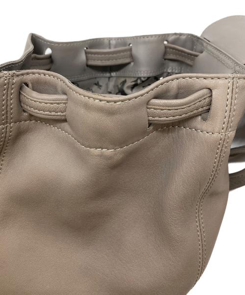 LONGCHAMP（ロンシャン）LONGCHAMP (ロンシャン) ル・プリアージュ キュイールレザーリュック ベージュの古着・服飾アイテム