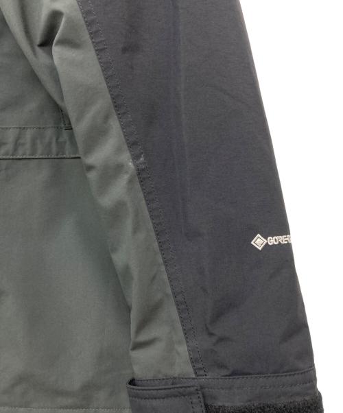THE NORTH FACE（ザ ノース フェイス）THE NORTH FACE (ザ ノース フェイス) Mountain Light Jacket ブラック×グレー サイズ:XLの古着・服飾アイテム