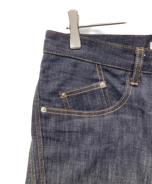 NVRFRGT（ネヴァーフォーゲット）NVRFRGT (ネヴァーフォーゲット) 3D TWISTED WIDE LEG JEANS インディゴ サイズ:2の古着・服飾アイテム