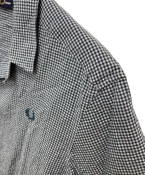 FRED PERRY（フレッドペリー）FRED PERRY (フレッドペリー) ギンガムチェックショートスリーブシャツ/M9895 ブルー サイズ:Ｌの古着・服飾アイテム