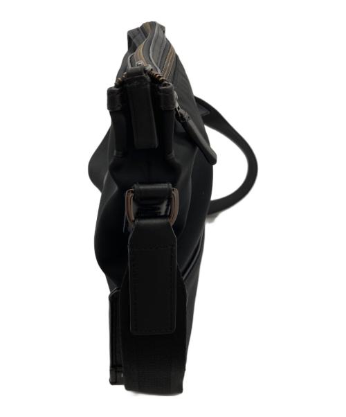 TUMI（トゥミ）TUMI (トゥミ) HARRISON SHAWNEE CROSSBODY/130550 1041 ブラックの古着・服飾アイテム