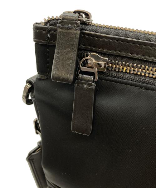 TUMI（トゥミ）TUMI (トゥミ) HARRISON SHAWNEE CROSSBODY/130550 1041 ブラックの古着・服飾アイテム