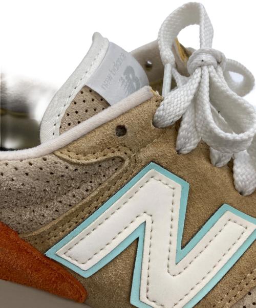 NEW BALANCE（ニューバランス）NEW BALANCE (ニューバランス) M1300AA/ローカットスニーカー ベージュ サイズ:26.5の古着・服飾アイテム