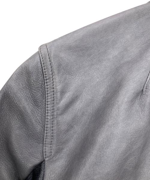 RICK OWENS（リックオウエンス）RICK OWENS (リックオウエンス) CLASSIC LEATHER JACKET/RP18S8703-LCW グレー サイズ:40の古着・服飾アイテム
