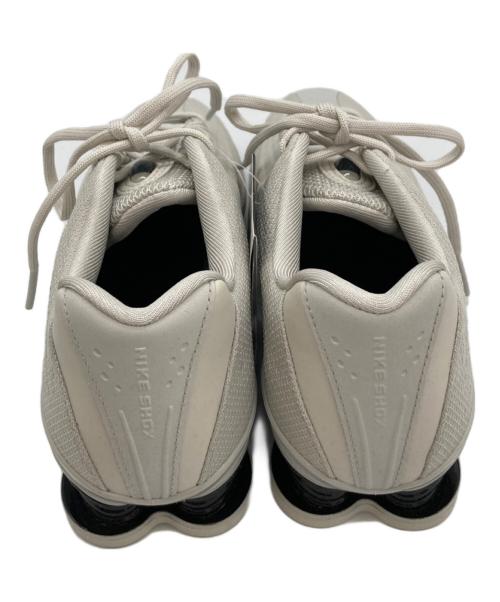 NIKE（ナイキ）NIKE (ナイキ) SHOX Z アイボリー サイズ:25.5cmの古着・服飾アイテム