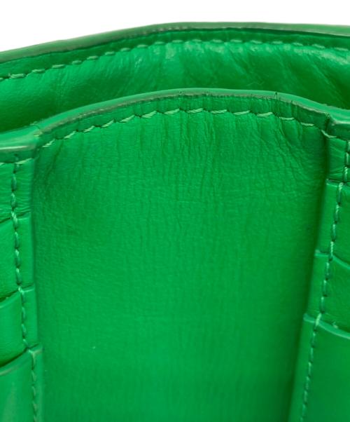 BOTTEGA VENETA（ボッテガベネタ）BOTTEGA VENETA (ボッテガベネタ) スモールカセット2つ折り財布 グリーンの古着・服飾アイテム