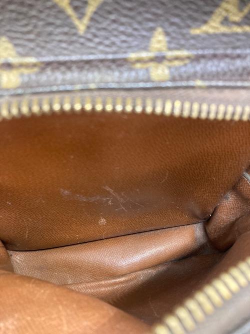 LOUIS VUITTON（ルイ ヴィトン）LOUIS VUITTON (ルイ ヴィトン) ショルダーバッグ ブラウン サイズ:なしの古着・服飾アイテム