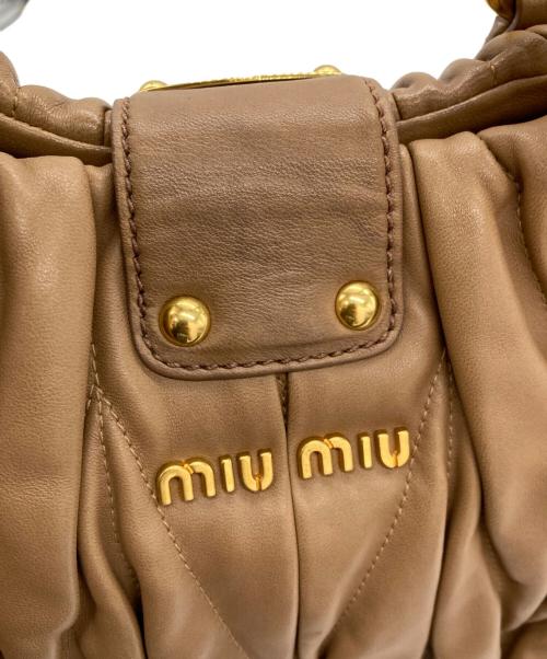 MIU MIU（ミュウミュウ）MIU MIU (ミュウミュウ) マテラッセ2WAYレザーバッグ/K5303 ブラウンの古着・服飾アイテム