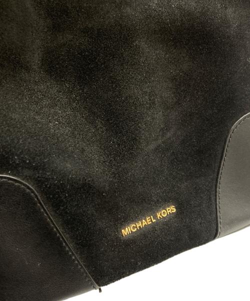 MICHAEL KORS（マイケルコース）MICHAEL KORS (マイケルコース) スウェード切り替え巾着ショルダーバッグ 30F8G0CM2S ブラックの古着・服飾アイテム