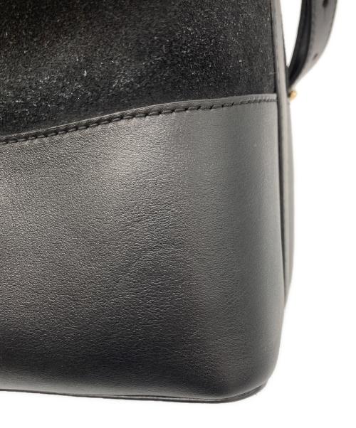 MICHAEL KORS（マイケルコース）MICHAEL KORS (マイケルコース) スウェード切り替え巾着ショルダーバッグ 30F8G0CM2S ブラックの古着・服飾アイテム