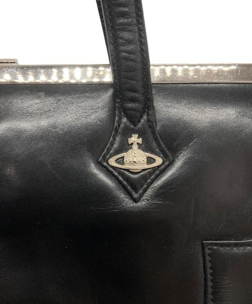 Vivienne Westwood（ヴィヴィアンウエストウッド）Vivienne Westwood (ヴィヴィアンウエストウッド) ガマ口レザーハンドバッグ ブラックの古着・服飾アイテム