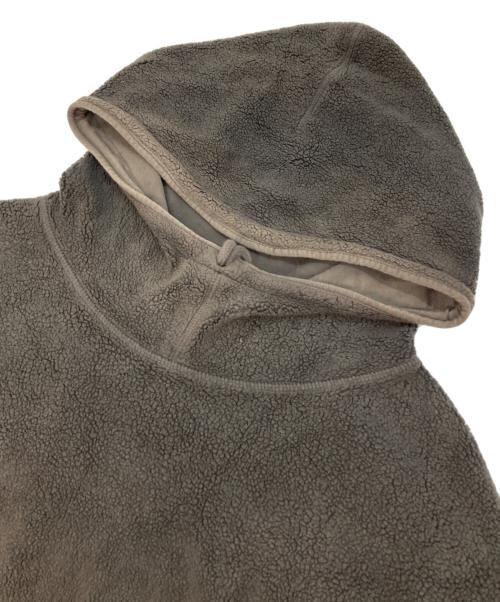 C.P COMPANY（シーピーカンパニー）C.P COMPANY (シーピーカンパニー) Sherpa Fleece Hoodie グレー サイズ:Mの古着・服飾アイテム