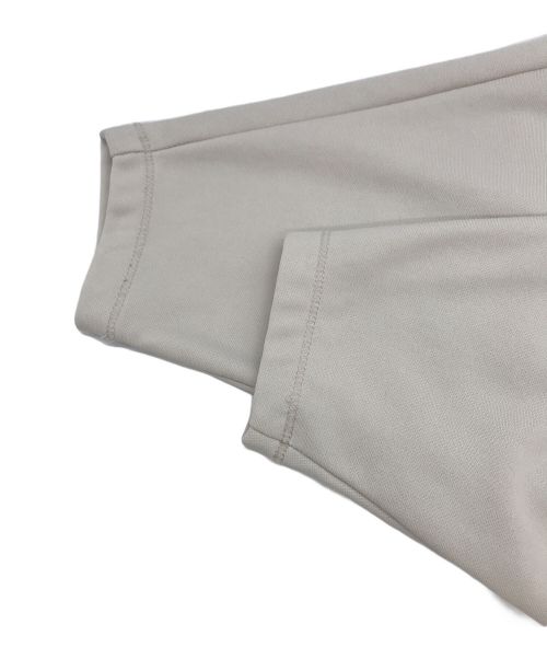 ADORE（アドーア）ADORE (アドーア) コンパクト裏毛トップス アイボリー サイズ:38の古着・服飾アイテム