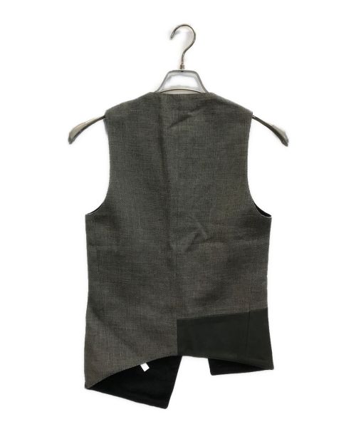 INAISCE（インアスカ）INAISCE (インアスカ) レザー切替ベスト オリーブ サイズ:1の古着・服飾アイテム