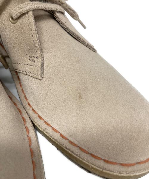 CLARKS（クラークス）CLARKS (クラークス) デザートブーツ ベージュ サイズ:23.5cmの古着・服飾アイテム