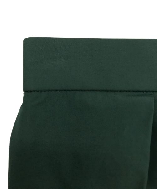 ADORE（アドーア）ADORE (アドーア) パウダータッチタフタスカート グリーン サイズ:38 未使用品の古着・服飾アイテム