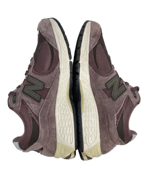 NEW BALANCE（ニューバランス）NEW BALANCE (ニューバランス) M2002R ブラウン サイズ:24 JPNの古着・服飾アイテム