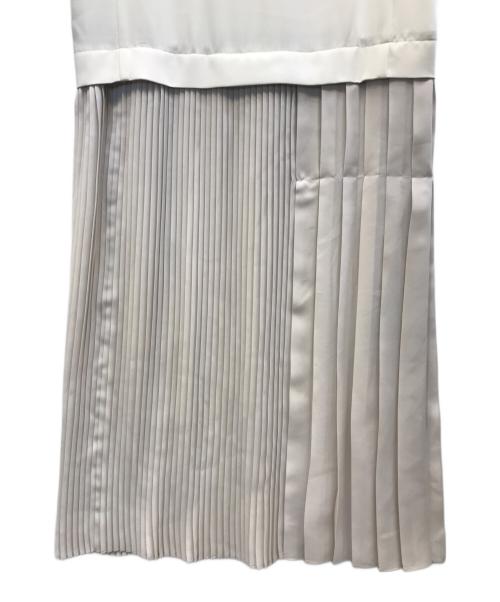 ELENDEEK（エレンディーク）ELENDEEK (エレンディーク) ONE SHOULDER LAYERED OP アイボリー サイズ:M 未使用品の古着・服飾アイテム