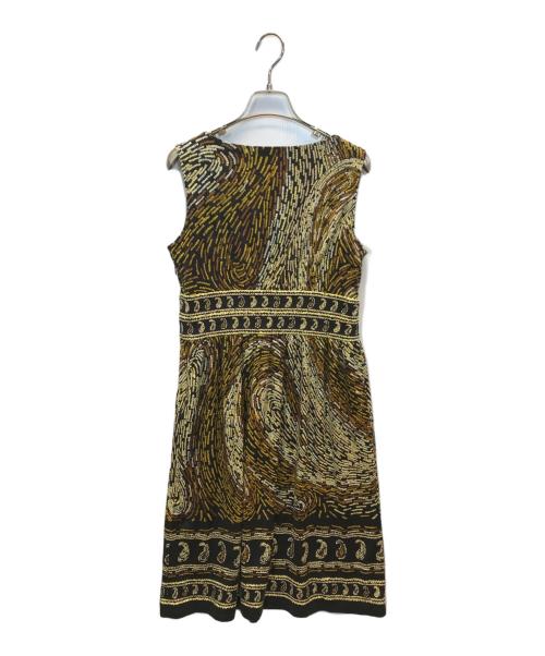 LEONARD（レオナール）LEONARD (レオナール) 総柄ノースリーブワンピース ブラウン×ブラック サイズ:38の古着・服飾アイテム