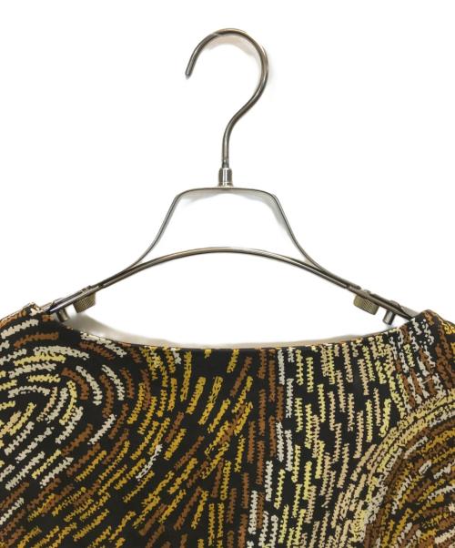 LEONARD（レオナール）LEONARD (レオナール) 総柄ノースリーブワンピース ブラウン×ブラック サイズ:38の古着・服飾アイテム