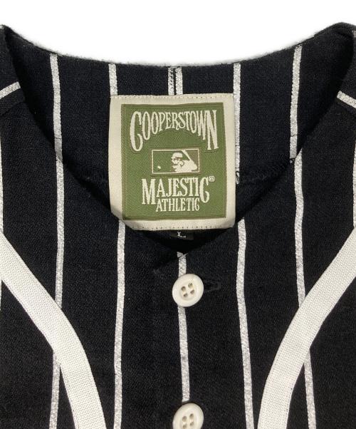 Majestic（マジェスティック）Majestic (マジェスティック) Cooperstown (クーパーズタウン) ベースボールシャツ ブラック サイズ:Lの古着・服飾アイテム