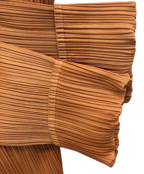 ISSEY MIYAKE（イッセイミヤケ）ISSEY MIYAKE (イッセイミヤケ) プリーツカーディガン オレンジ サイズ:Lの古着・服飾アイテム
