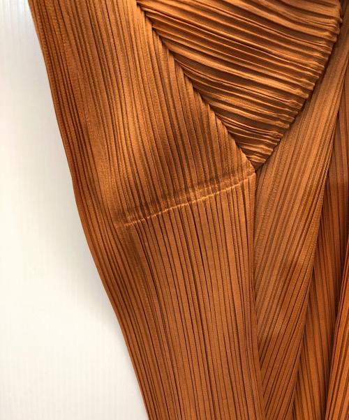 ISSEY MIYAKE（イッセイミヤケ）ISSEY MIYAKE (イッセイミヤケ) プリーツカーディガン オレンジ サイズ:Lの古着・服飾アイテム