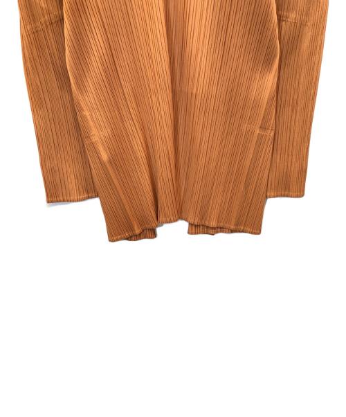ISSEY MIYAKE（イッセイミヤケ）ISSEY MIYAKE (イッセイミヤケ) プリーツカーディガン オレンジ サイズ:Lの古着・服飾アイテム