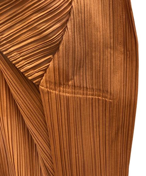 ISSEY MIYAKE（イッセイミヤケ）ISSEY MIYAKE (イッセイミヤケ) プリーツカーディガン オレンジ サイズ:Lの古着・服飾アイテム