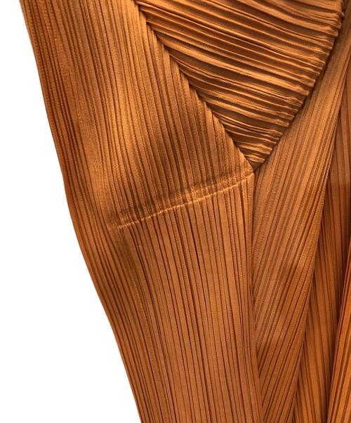 ISSEY MIYAKE（イッセイミヤケ）ISSEY MIYAKE (イッセイミヤケ) プリーツカーディガン オレンジ サイズ:Lの古着・服飾アイテム