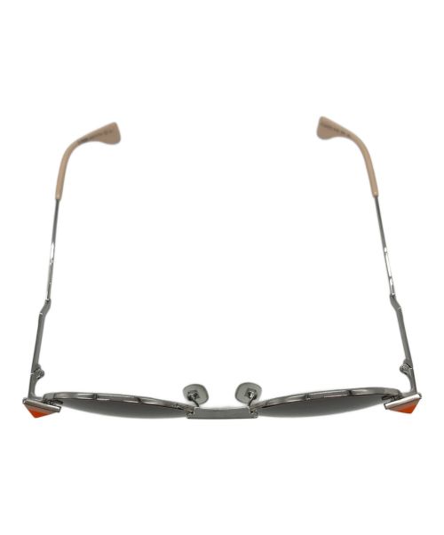 FENDI（フェンディ）FENDI (フェンディ) ラウンドフレームサングラス シルバー×ベージュ サイズ:55□21 140の古着・服飾アイテム