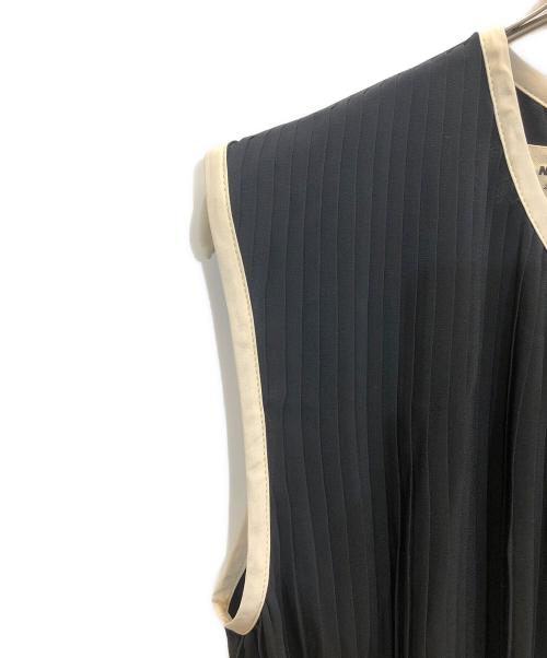 MARNI（マルニ）MARNI (マルニ) パイピングノースリーブワンピース ブラック サイズ:40の古着・服飾アイテム