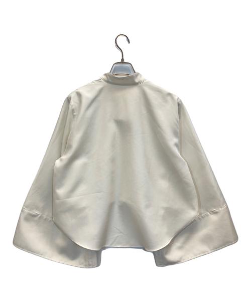 UNITED TOKYO（ユナイテッドトーキョー）UNITED TOKYO (ユナイテッドトーキョー) ディフォーメーションスリーブブラウス アイボリー サイズ:FREEの古着・服飾アイテム