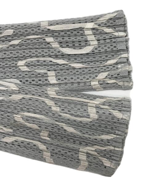 PLEATS PLEASE（プリーツプリーズ）PLEATS PLEASE (プリーツプリーズ) フラワーテープロングカーディガン グレー サイズ:4の古着・服飾アイテム