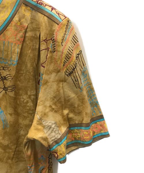 LEONARD（レオナール）LEONARD (レオナール) 総柄ワンピース ベージュ サイズ:Lの古着・服飾アイテム