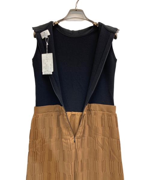 LANVIN en Bleu（ランバンオンブルー）LANVIN en Bleu (ランバンオンブルー) ニットコンビノースリーブワンピース ブラウン×ブラック サイズ:38 未使用品の古着・服飾アイテム