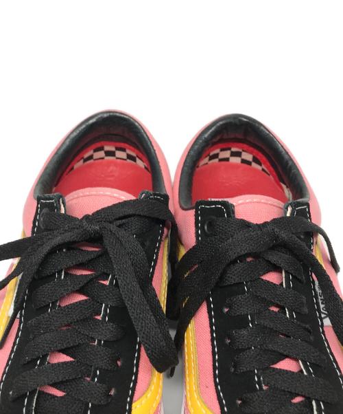 VANS（バンズ）VANS (バンズ) SUPREME (シュプリーム) Skate Old Skool Tribal Barbed Wire ピンク×ブラック サイズ:USMen 8.0の古着・服飾アイテム