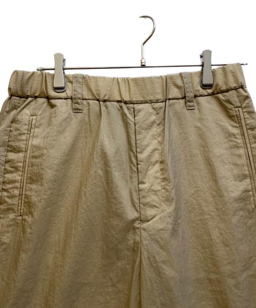 RANDY（ランディー）Randy (ランディー) Juice ナイロントラックパンツ ベージュ サイズ:2の古着・服飾アイテム