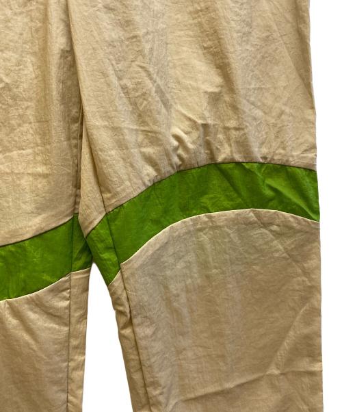 RANDY（ランディー）Randy (ランディー) Juice ナイロントラックパンツ ベージュ サイズ:2の古着・服飾アイテム