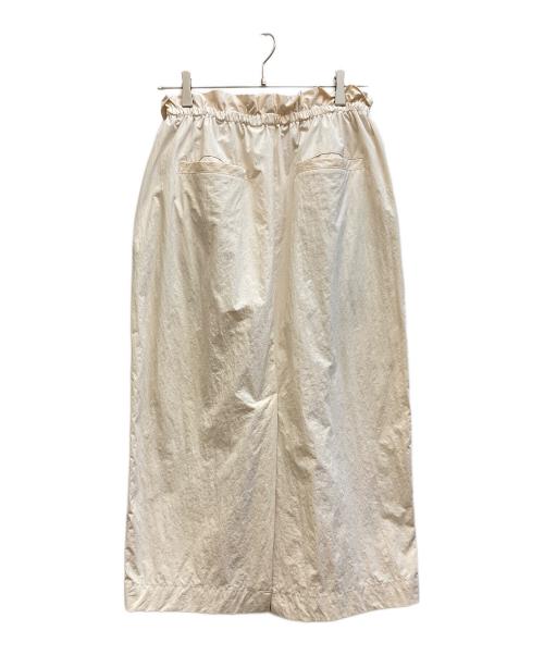 BEAUTY&YOUTH（ビューティーアンドユース）BEAUTY&YOUTH (ビューティーアンドユース) ナイロンドローストスカート アイボリー サイズ:Mの古着・服飾アイテム