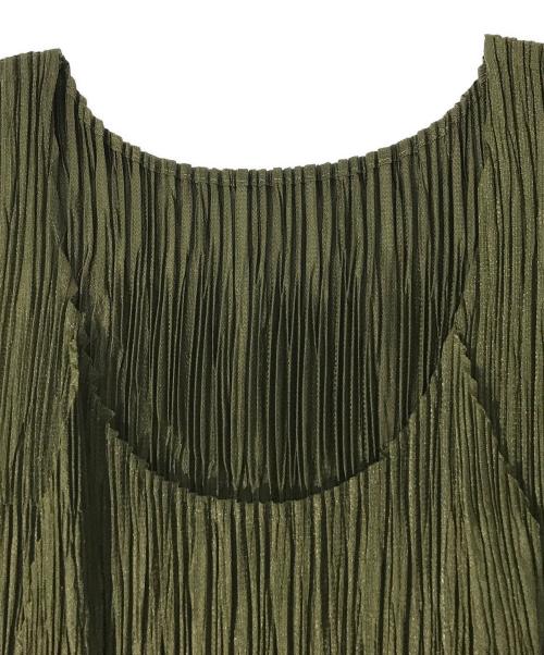 PLEATS PLEASE（プリーツプリーズ）PLEATS PLEASE (プリーツプリーズ) ノースリーブプリーツカットソー オリーブ サイズ:3の古着・服飾アイテム
