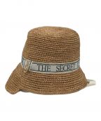 J.W.ANDERSONジェイダブリューアンダーソン）の古着「OSCAR WILDE ASYMMETRIC BUCKET HAT」｜ナチュラル