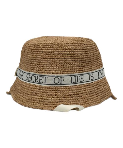 J.W.ANDERSON（ジェイダブリューアンダーソン）J.W.ANDERSON (ジェイダブリューアンダーソン) OSCAR WILDE ASYMMETRIC BUCKET HAT ナチュラル サイズ:60の古着・服飾アイテム