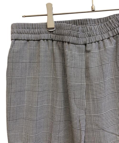 icB（アイシービー）icB (アイシービー) ウール2WAYストレッチ ドロストパンツ グレー サイズ:40 未使用品の古着・服飾アイテム