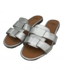 CHURCH'S（チャーチ）の古着「DEE DEE フラットサンダル」｜シルバー