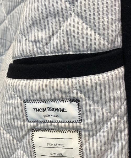 Thom Browne（トムブラウン）Thom Browne (トムブラウン) レザースリーブメルトンスタジャン ネイビー×ホワイト サイズ:2の古着・服飾アイテム