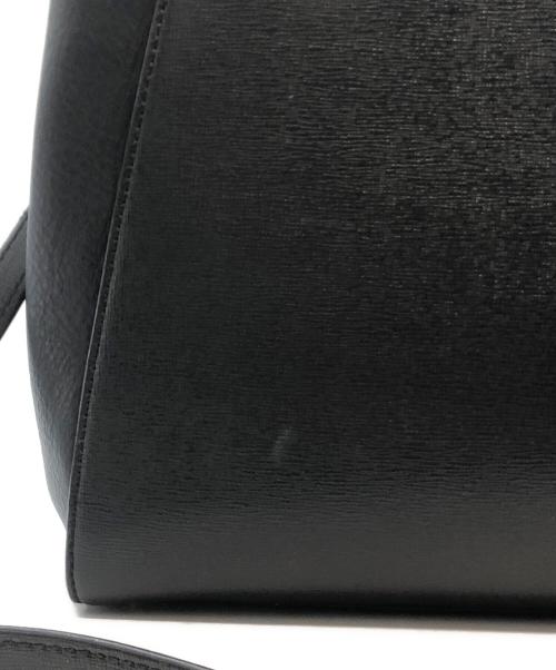 FENDI（フェンディ）FENDI (フェンディ) バッグ ブラックの古着・服飾アイテム