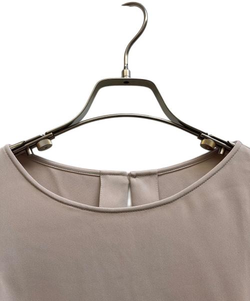 Noble（ノーブル）Noble (ノーブル) ラダーレースラインシアーラッフルブラウス ベージュ サイズ:F 未使用品の古着・服飾アイテム