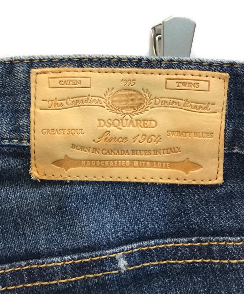 DSQUARED2（ディースクエアード）DSQUARED2 (ディースクエアード) ペイント/ダメージ加工デニムパンツ インディゴ サイズ:48の古着・服飾アイテム